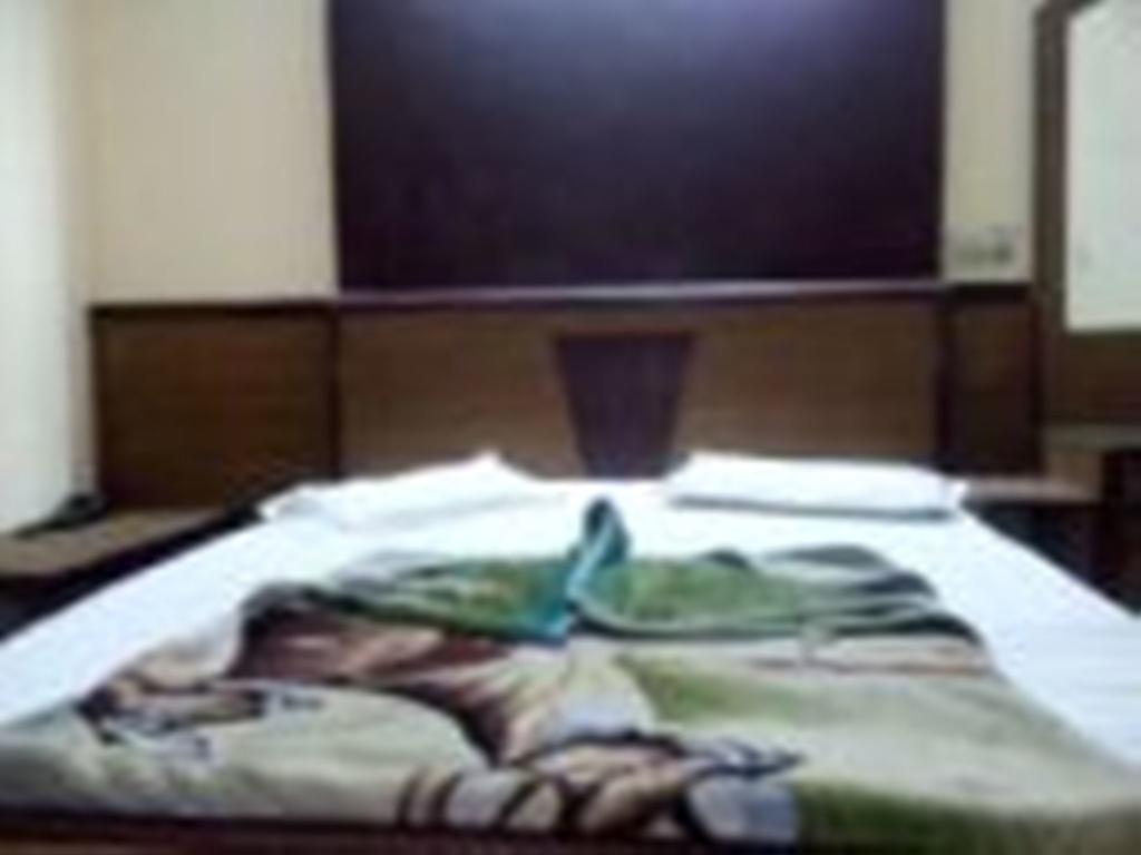 Hotel Hans International Neu-Delhi Zimmer foto